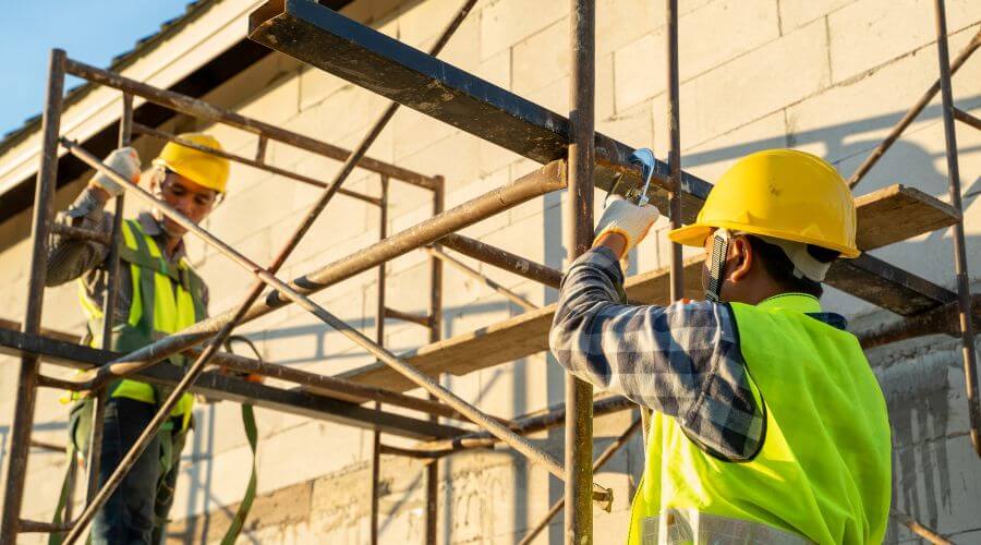Professional fairlawn roofing services in Swan, IA